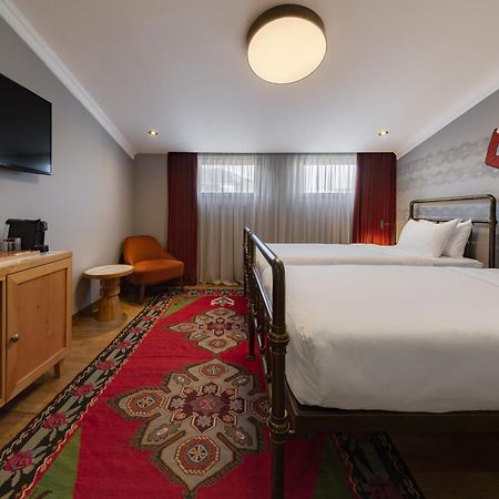 The Blue Fox Hotel Tbilisi Eksteriør billede